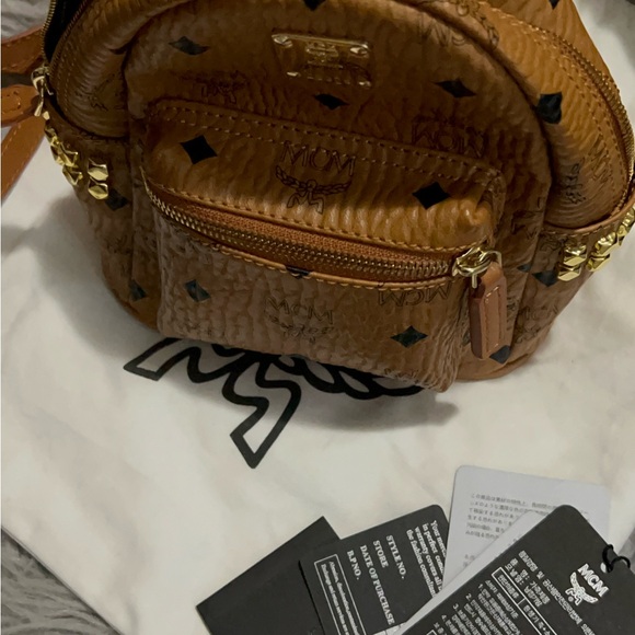 Authentic of MCM

* Good Condition

* It's come with dust bag & authentic cards - Picture 11 of 11